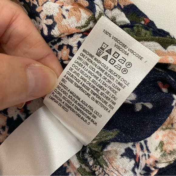 Lucky Brand Blue Multicolor Sawyer Floral Wrap Side Tie Top, Size Medium - Picture 12 of 14